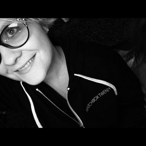 Meet your Posher, Melissa